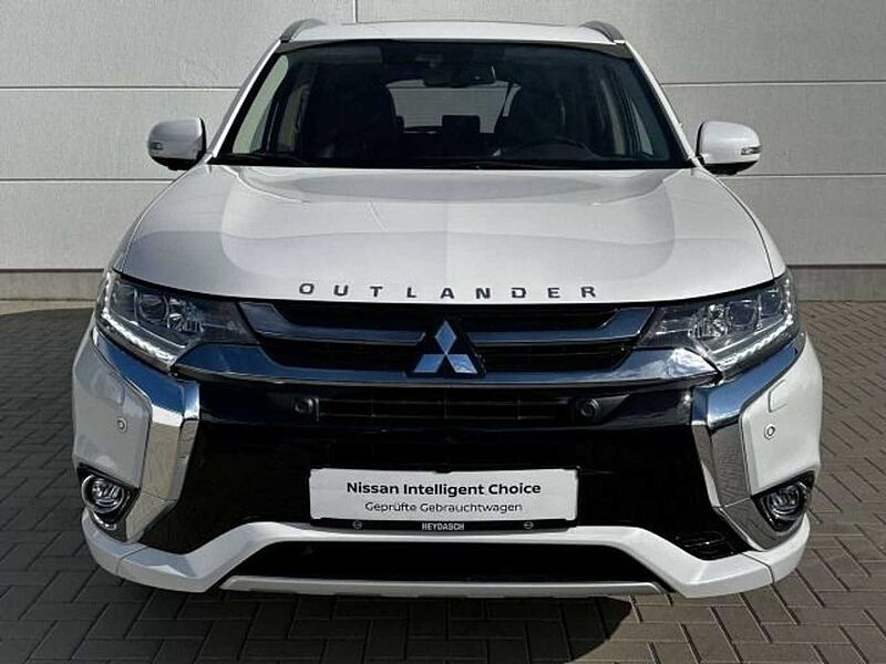 Mitsubishi Outlander PHEV Top 4WD *Automatik*Winterräder