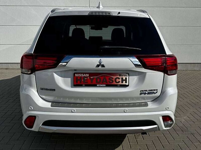 Mitsubishi Outlander PHEV Top 4WD *Automatik*Winterräder